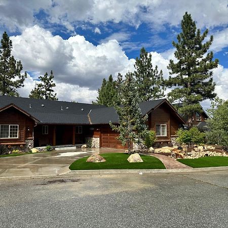 Custom Single Story Cabin With Jacuzzi Pool Table & Big Game Room With Arcade Games Биг Бэар Лейк Экстерьер фото